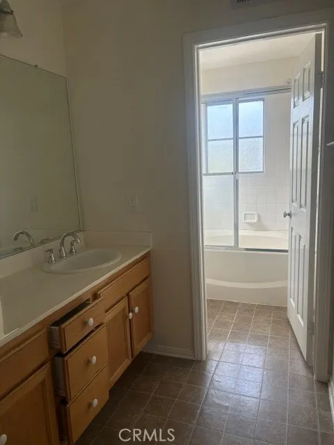 464 Middlebury Court Claremont, CA 91711