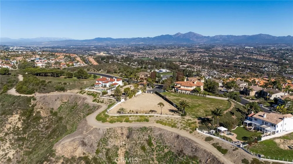 5 Vista Court Laguna Niguel, CA 92677