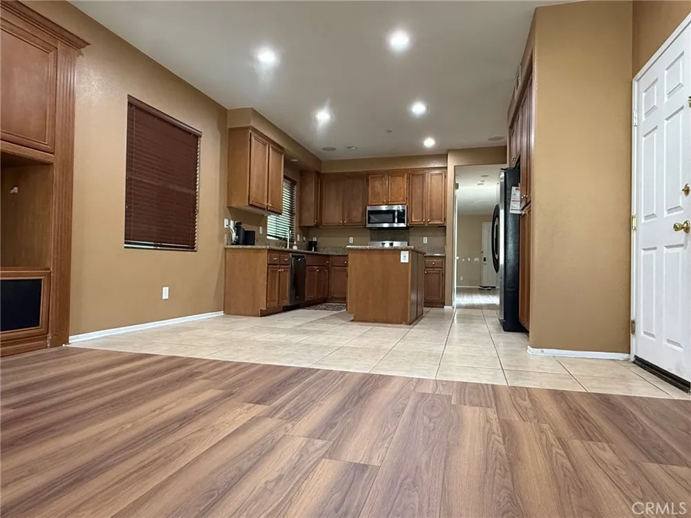 25998 Lugo Loma Linda, CA 92354