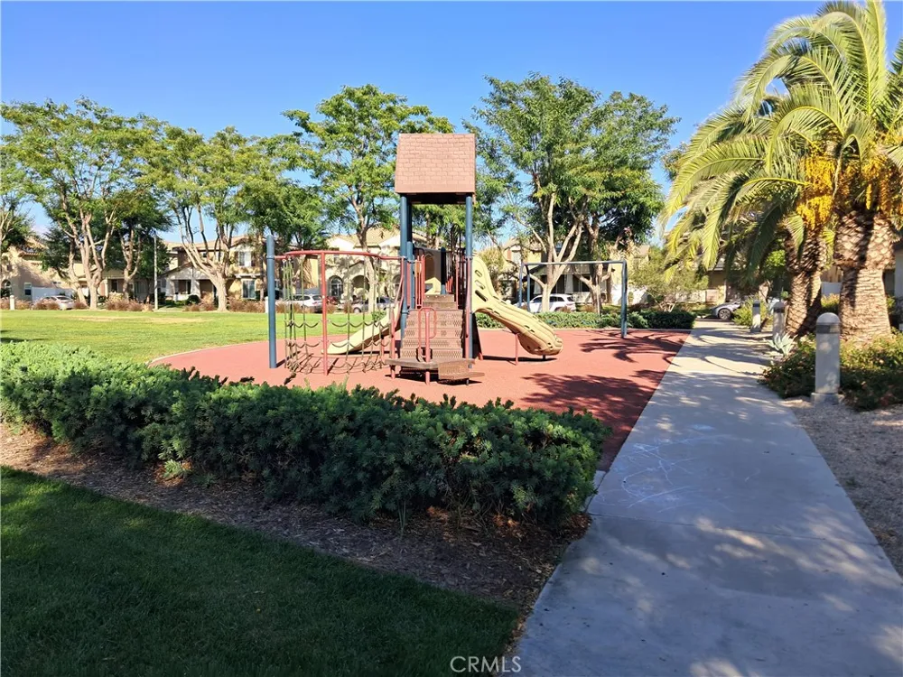 25998 Lugo Loma Linda, CA 92354