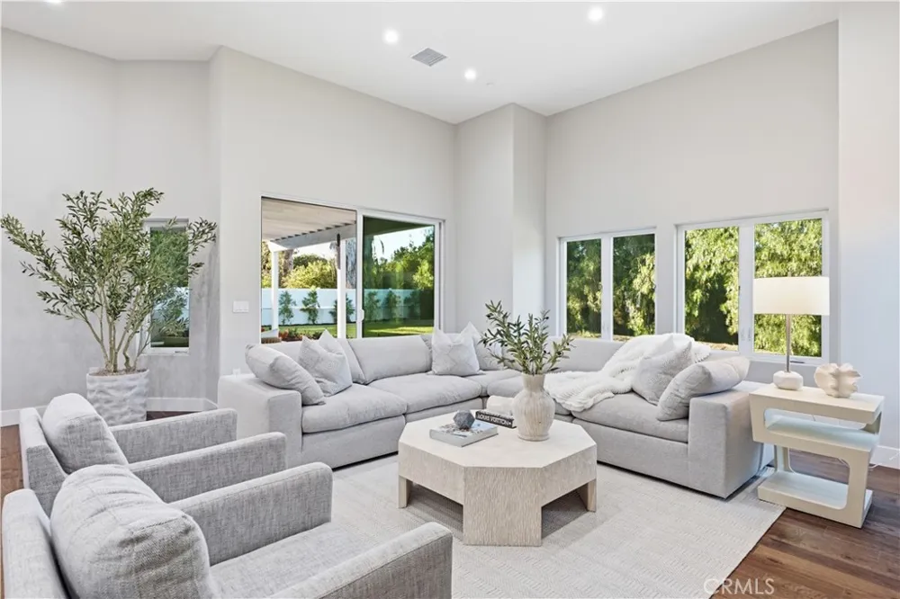 6024 Short St Yorba Linda, CA 92886