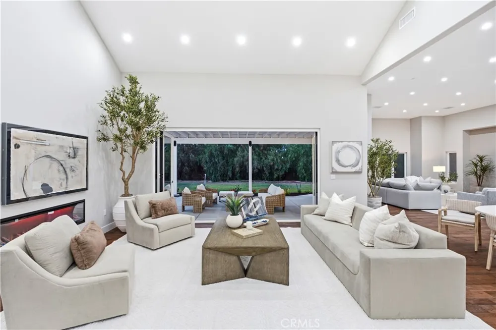 6024 Short St Yorba Linda, CA 92886