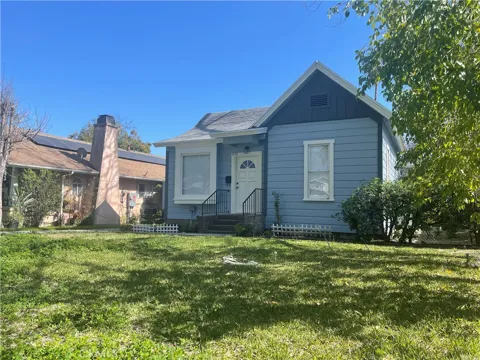 1570 Locust Street