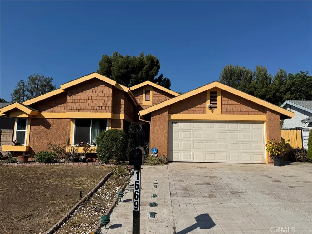 1669 W Phillips Drive Pomona, CA 91766