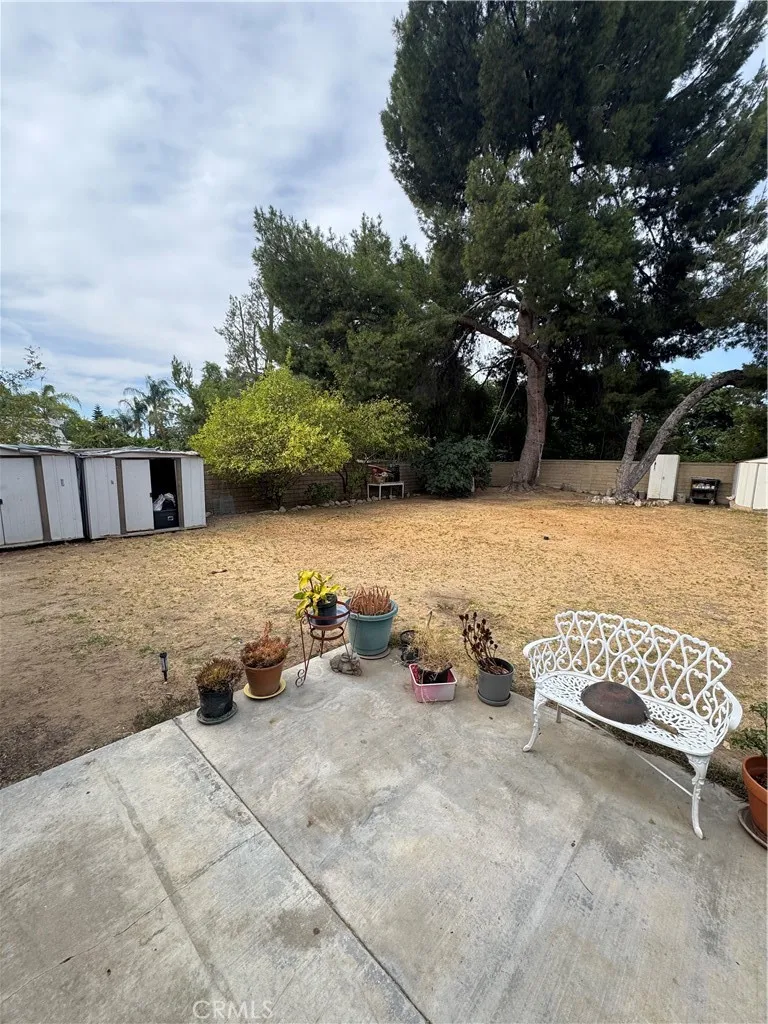 1669 W Phillips Drive Pomona, CA 91766