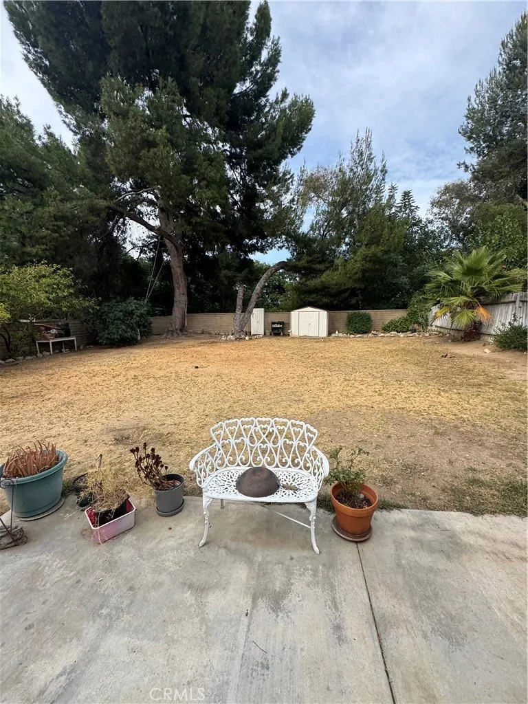 1669 W Phillips Drive Pomona, CA 91766