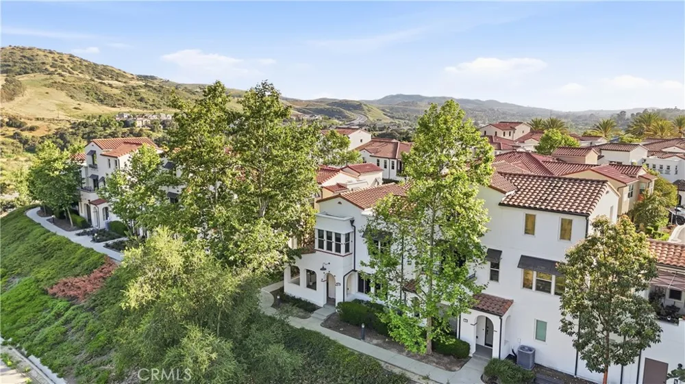 77 Adelfa Street Rancho Mission Viejo, CA 92694