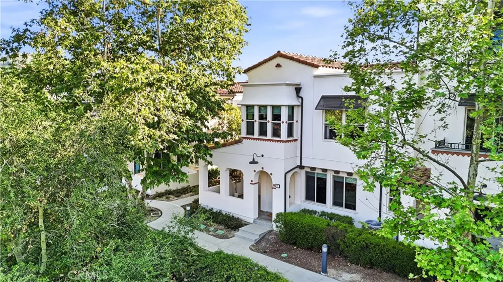 77 Adelfa Street Rancho Mission Viejo, CA 92694