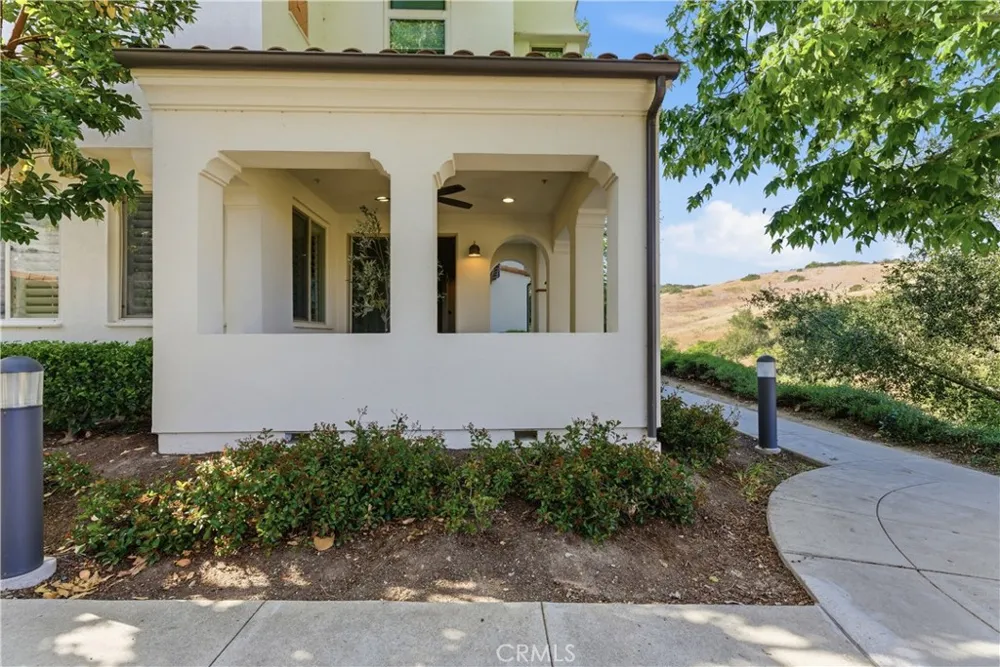 77 Adelfa Street Rancho Mission Viejo, CA 92694