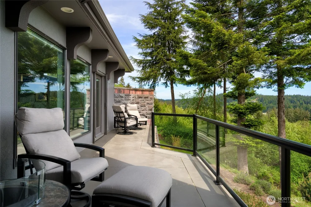 15107 Bridgeway Drive Anacortes, WA 98221
