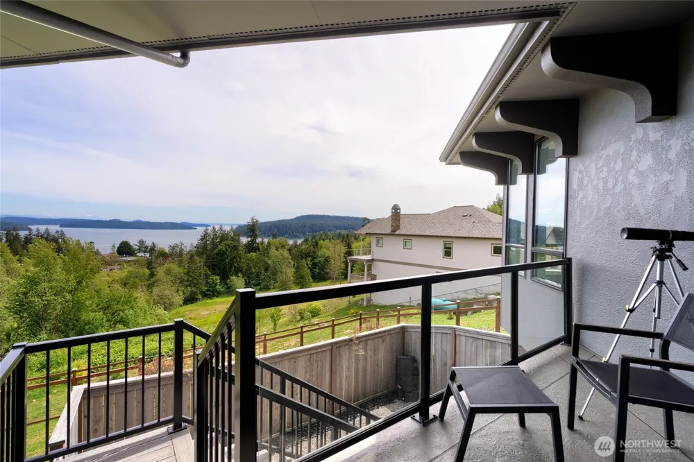 15107 Bridgeway Drive Anacortes, WA 98221
