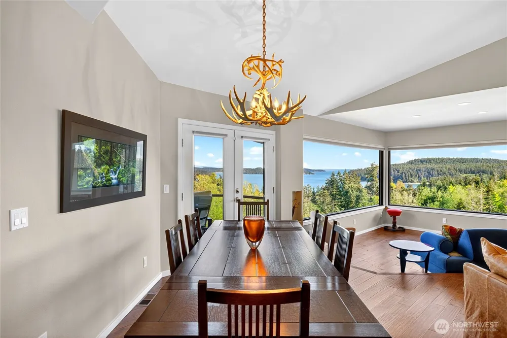 15107 Bridgeway Drive Anacortes, WA 98221