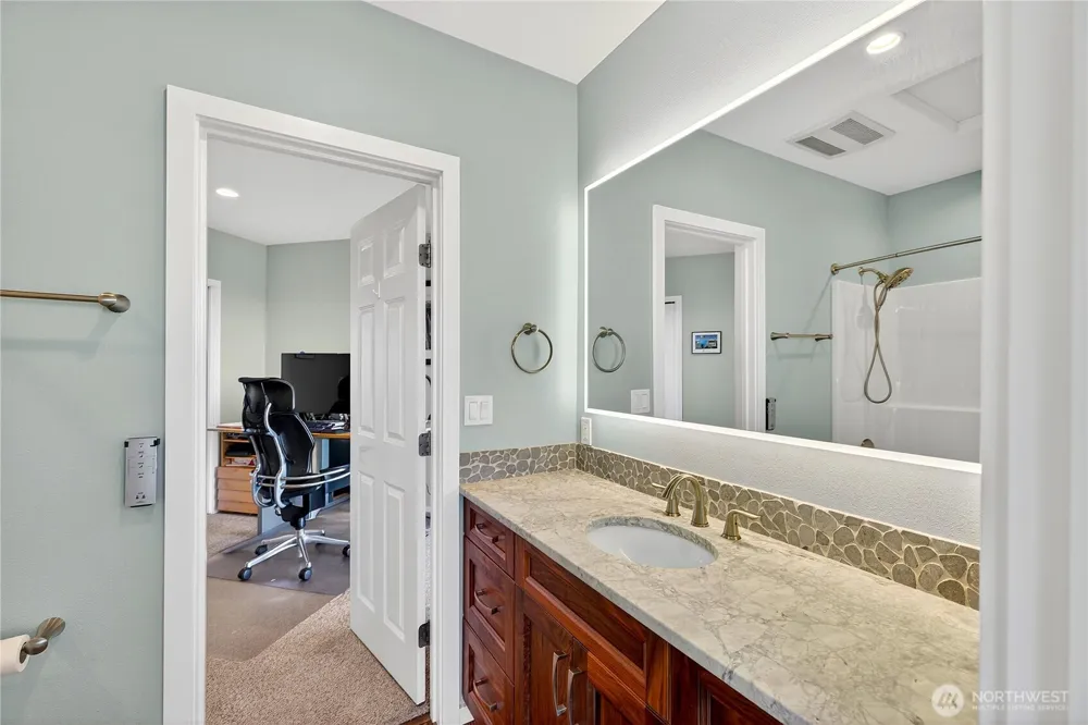 15107 Bridgeway Drive Anacortes, WA 98221
