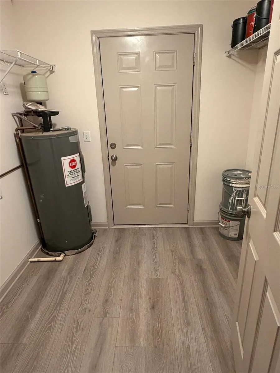 4255 43RD AVENUE St Petersburg, FL 33714