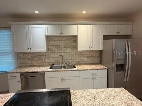 4255 43RD AVENUE St Petersburg, FL 33714