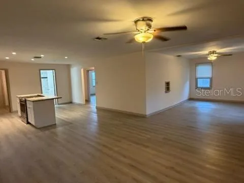 4255 43RD AVENUE St Petersburg, FL 33714