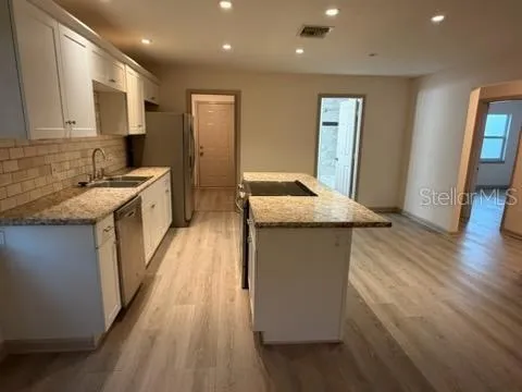 4255 43RD AVENUE St Petersburg, FL 33714