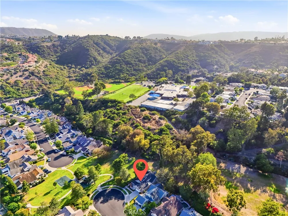29881 White Otter Laguna Niguel, CA 92677