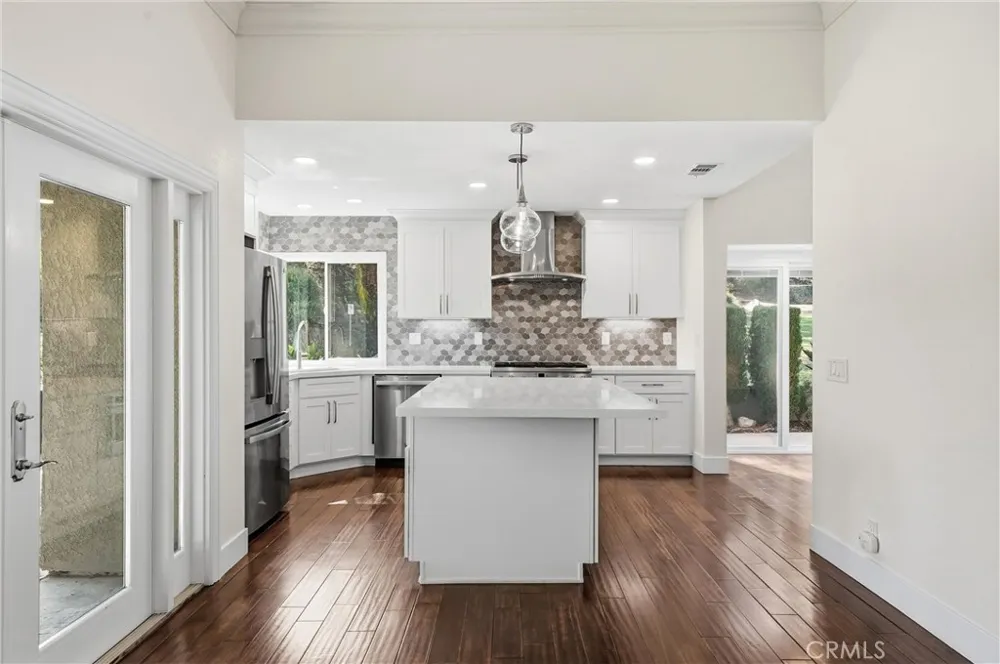 29881 White Otter Laguna Niguel, CA 92677