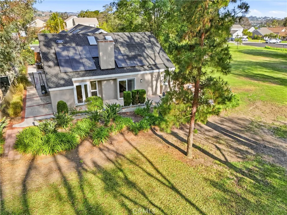 29881 White Otter Laguna Niguel, CA 92677