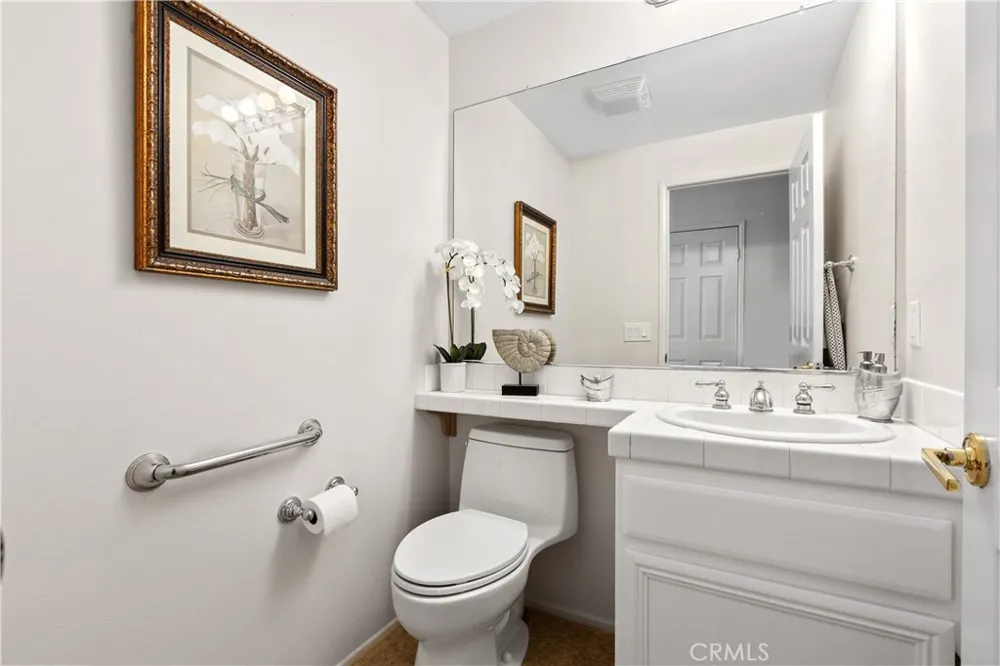 21522 Andorra Mission Viejo, CA 92692