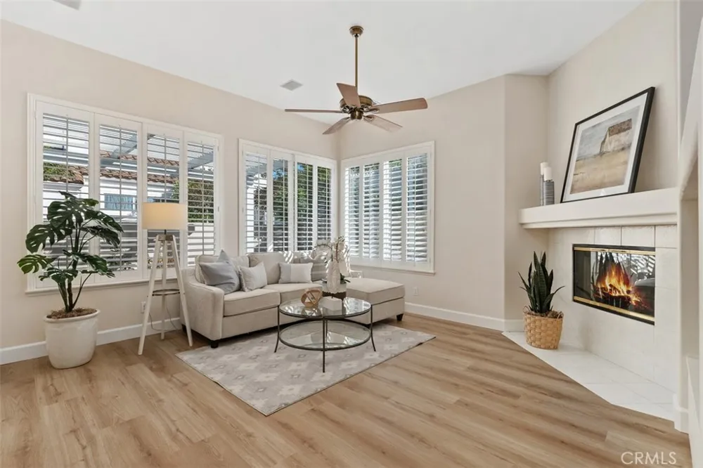 21522 Andorra Mission Viejo, CA 92692