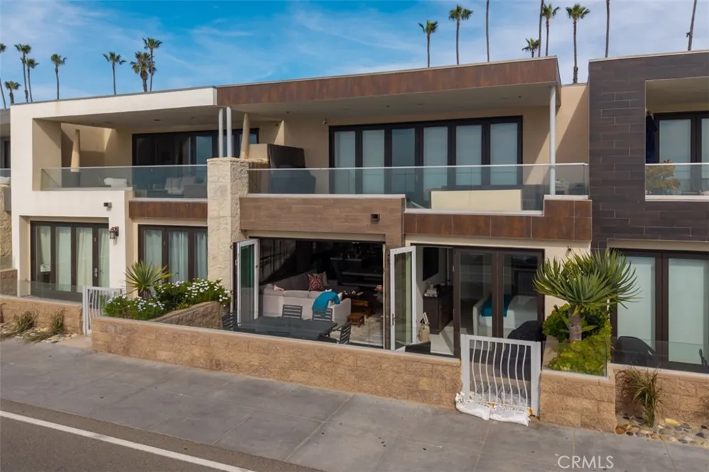 700 S The Strand #106 Oceanside, CA 92054