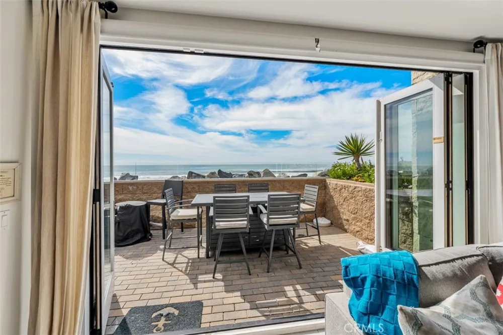 700 S The Strand #106 Oceanside, CA 92054