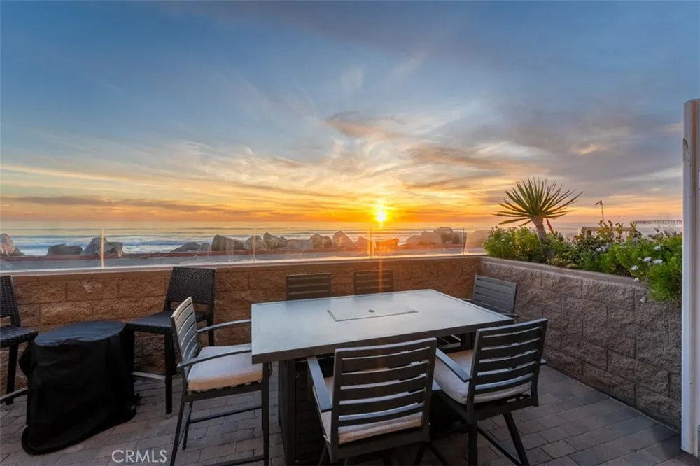 700 S The Strand #106 Oceanside, CA 92054