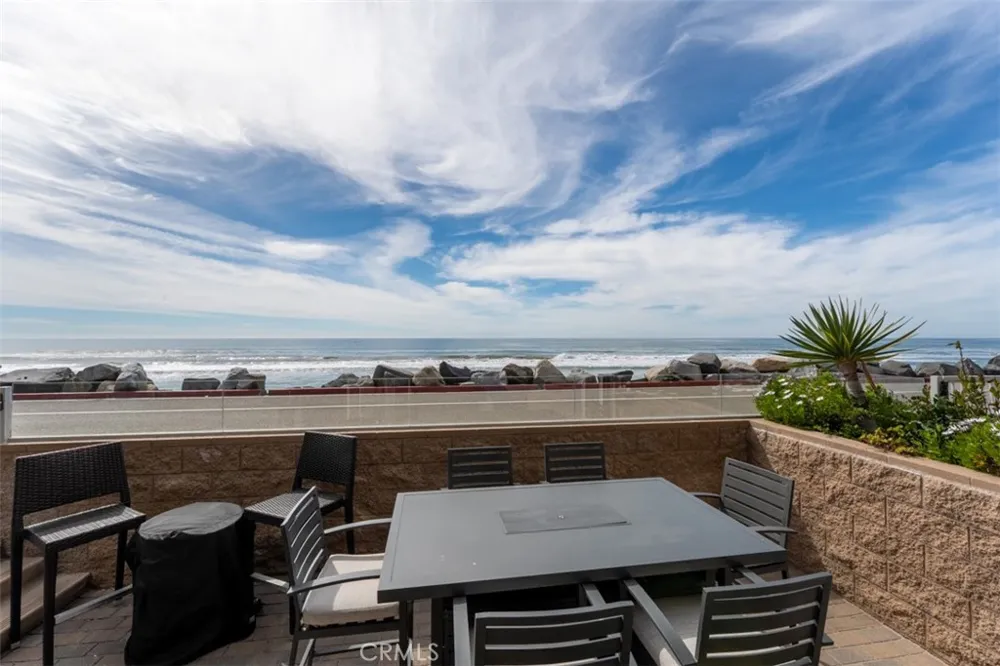 700 S The Strand #106 Oceanside, CA 92054