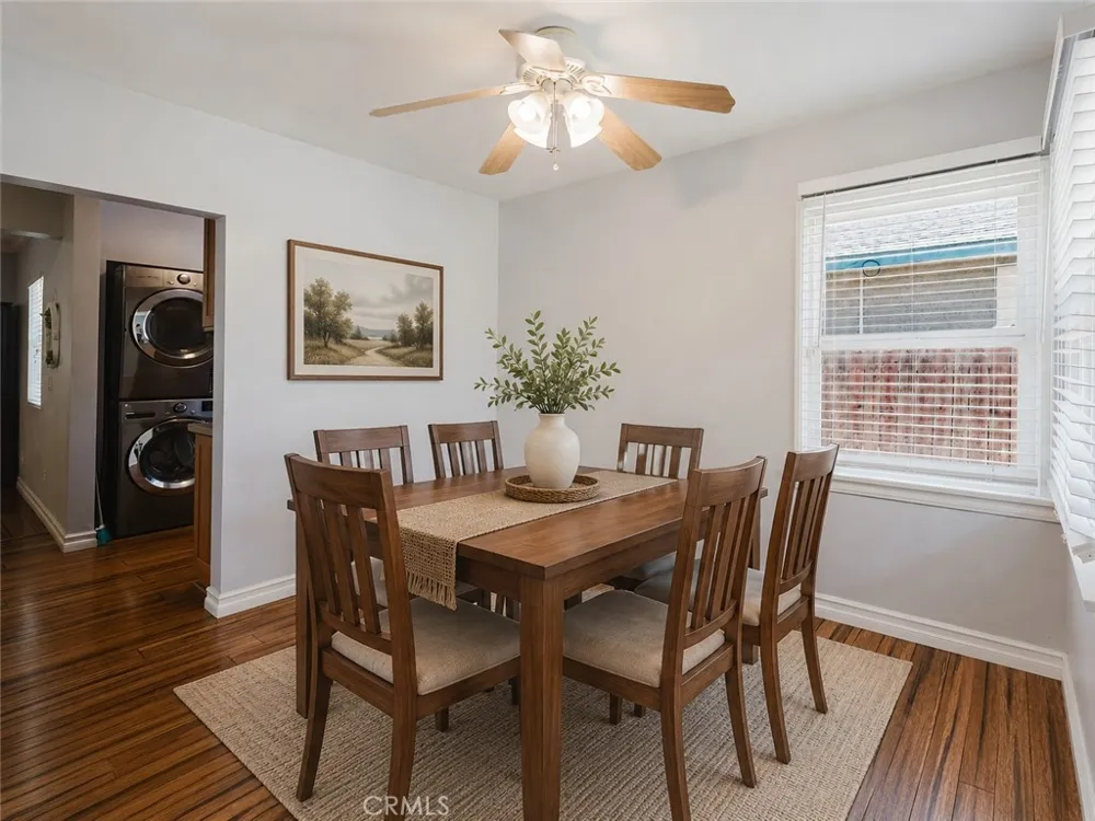6160 Pepperwood Lakewood, CA 90712