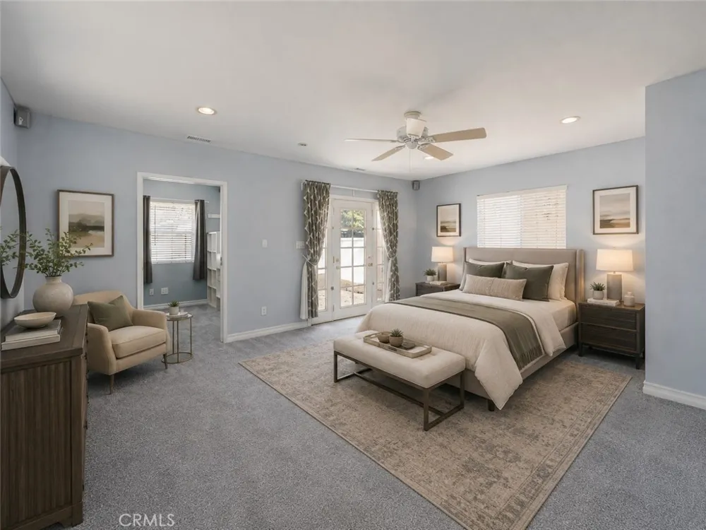 6160 Pepperwood Lakewood, CA 90712