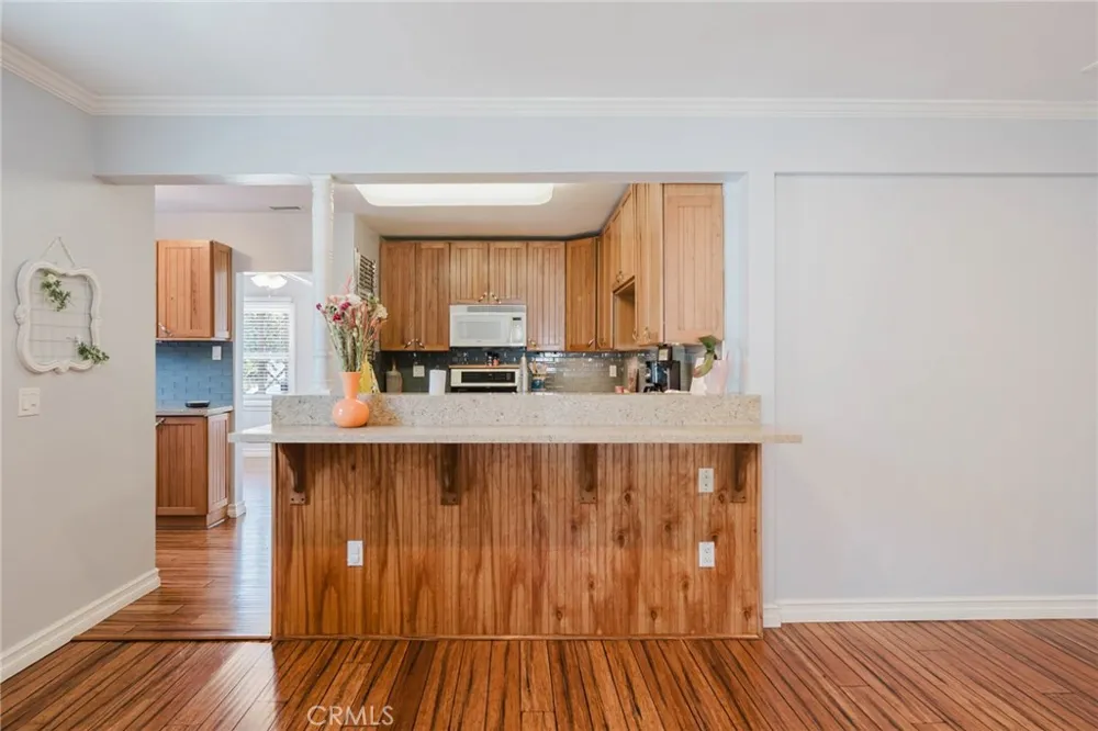 6160 Pepperwood Lakewood, CA 90712