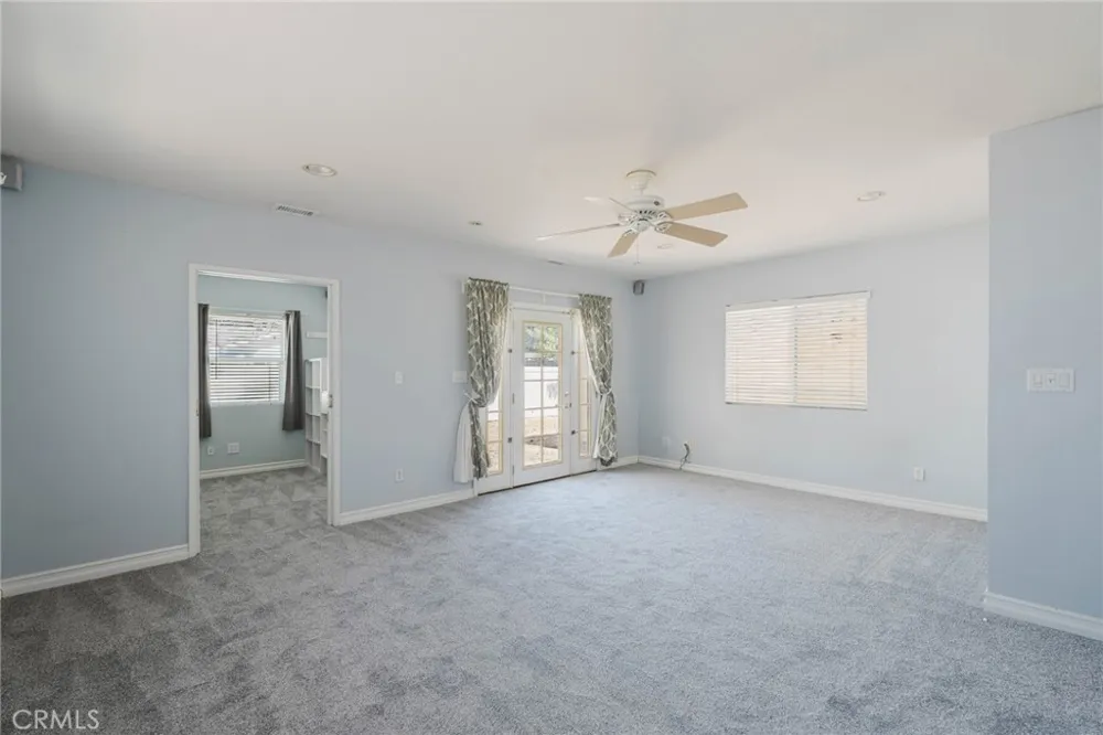 6160 Pepperwood Lakewood, CA 90712