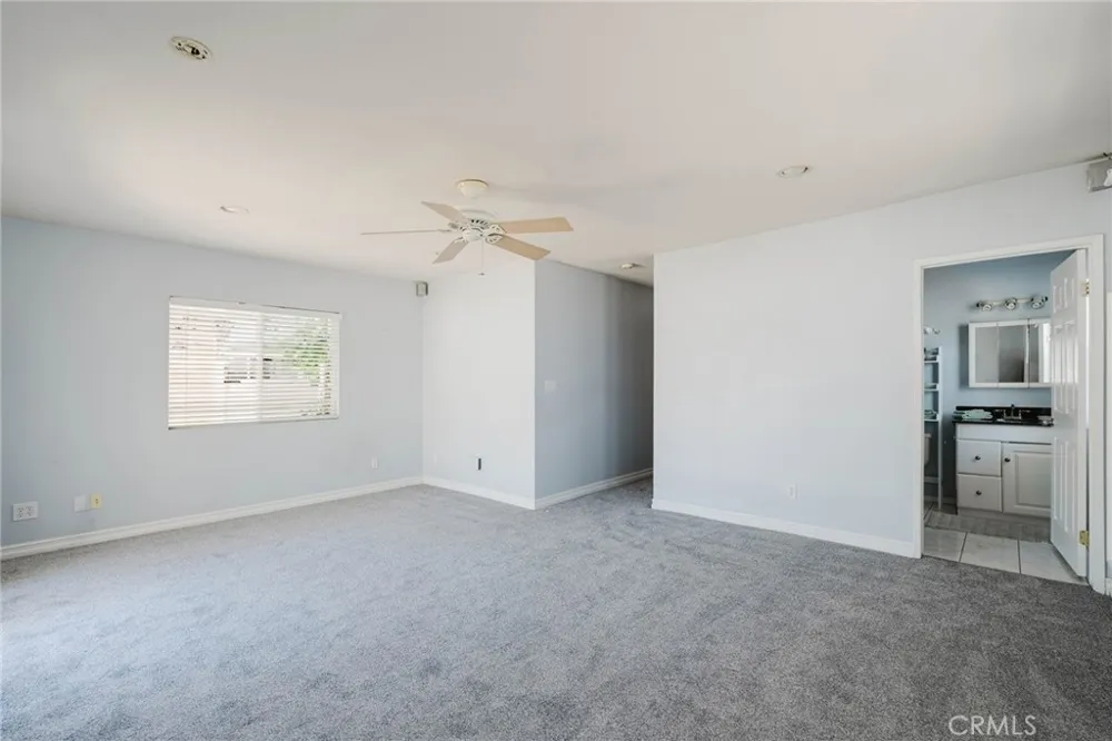 6160 Pepperwood Lakewood, CA 90712