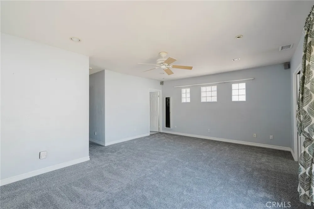 6160 Pepperwood Lakewood, CA 90712
