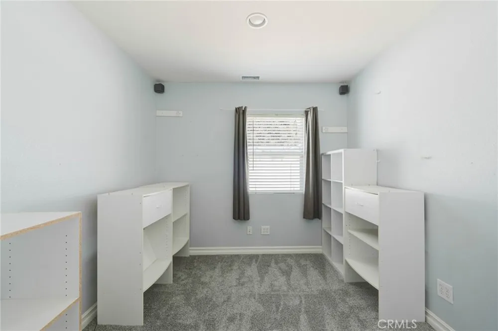 6160 Pepperwood Lakewood, CA 90712