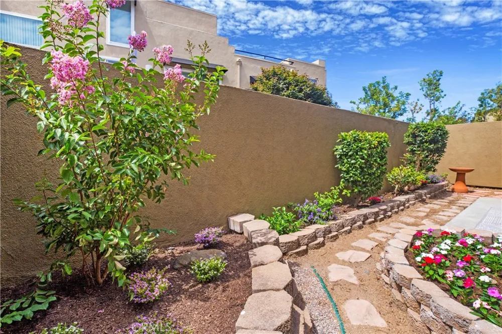 27974 Crimson Mission Viejo, CA 92691