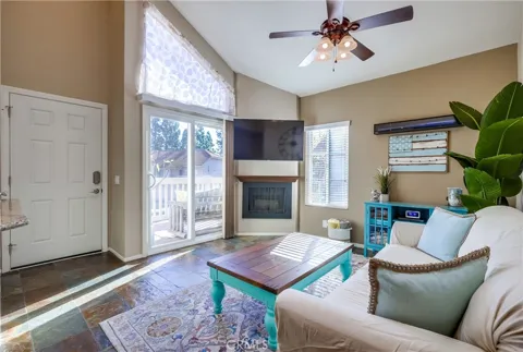 28882 Canyon Point