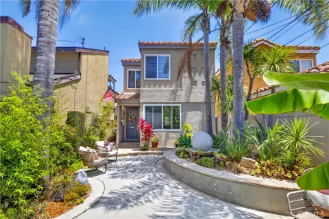 330 Ultimo Avenue