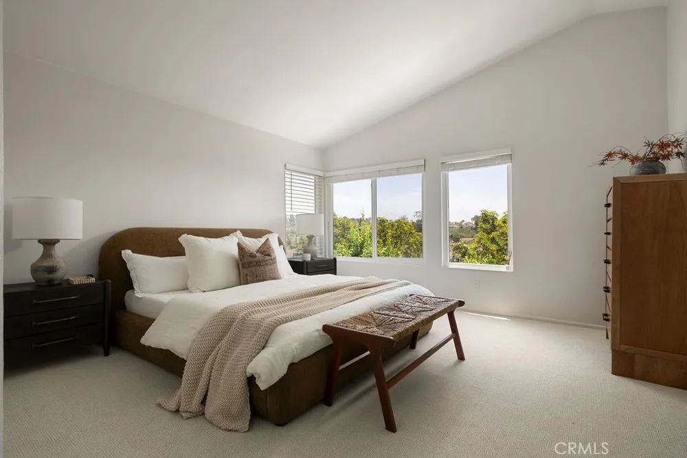 24882 Oxford Drive Laguna Niguel, CA 92677