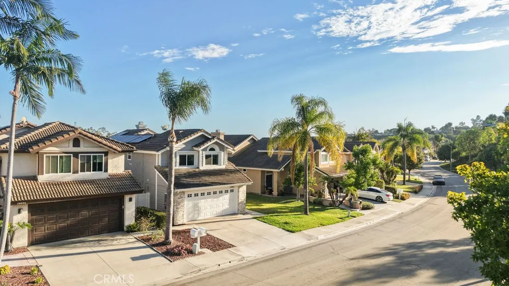 24882 Oxford Drive Laguna Niguel, CA 92677