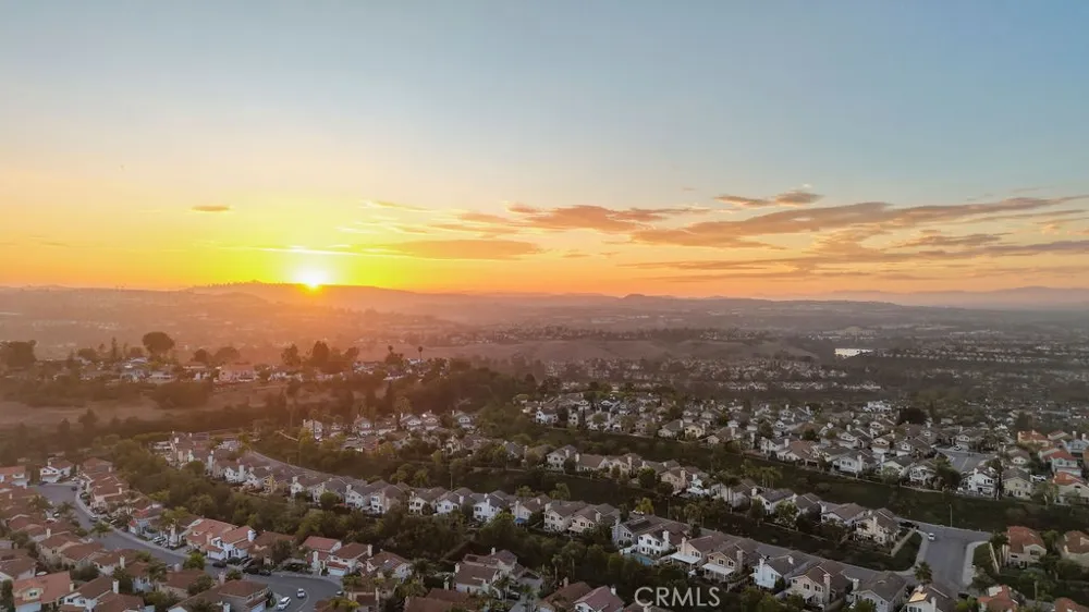 24882 Oxford Drive Laguna Niguel, CA 92677