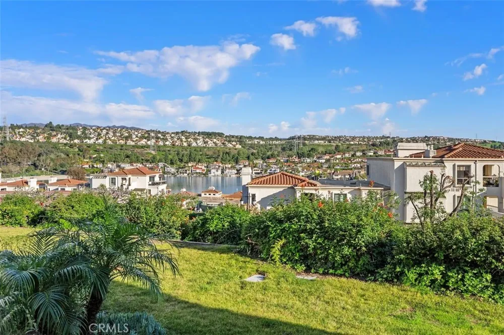 22522 Campos Mission Viejo, CA 92692