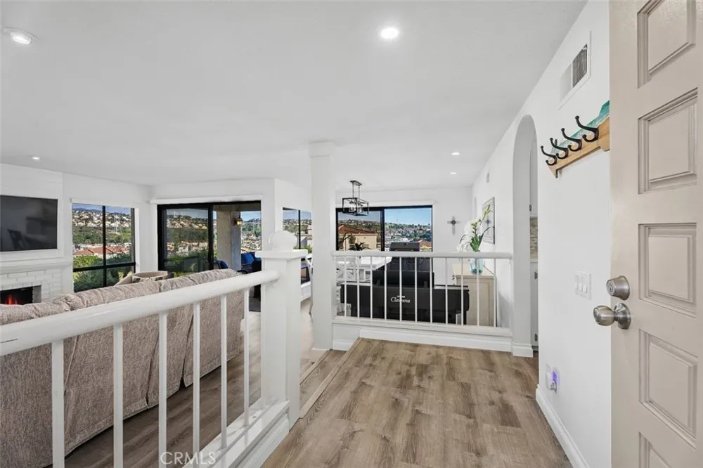 22522 Campos Mission Viejo, CA 92692