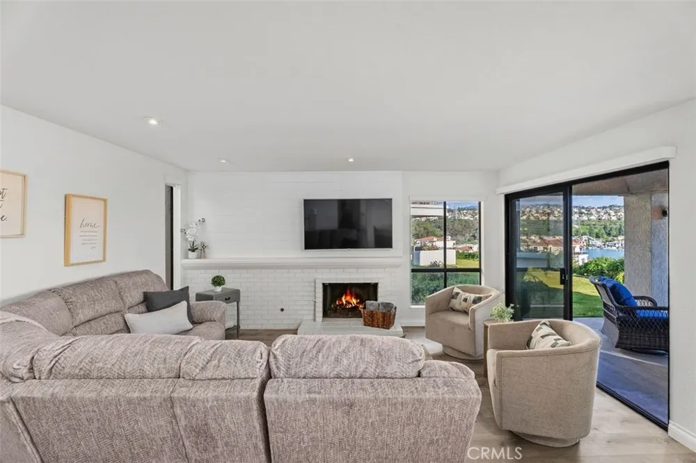 22522 Campos Mission Viejo, CA 92692