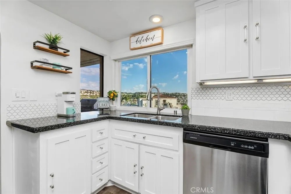22522 Campos Mission Viejo, CA 92692