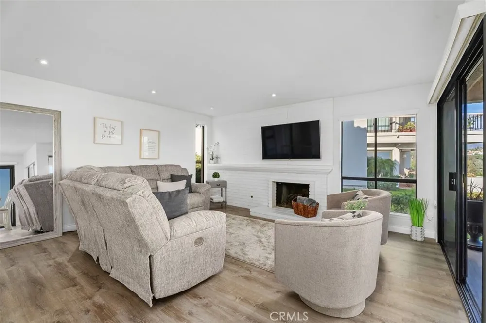 22522 Campos Mission Viejo, CA 92692