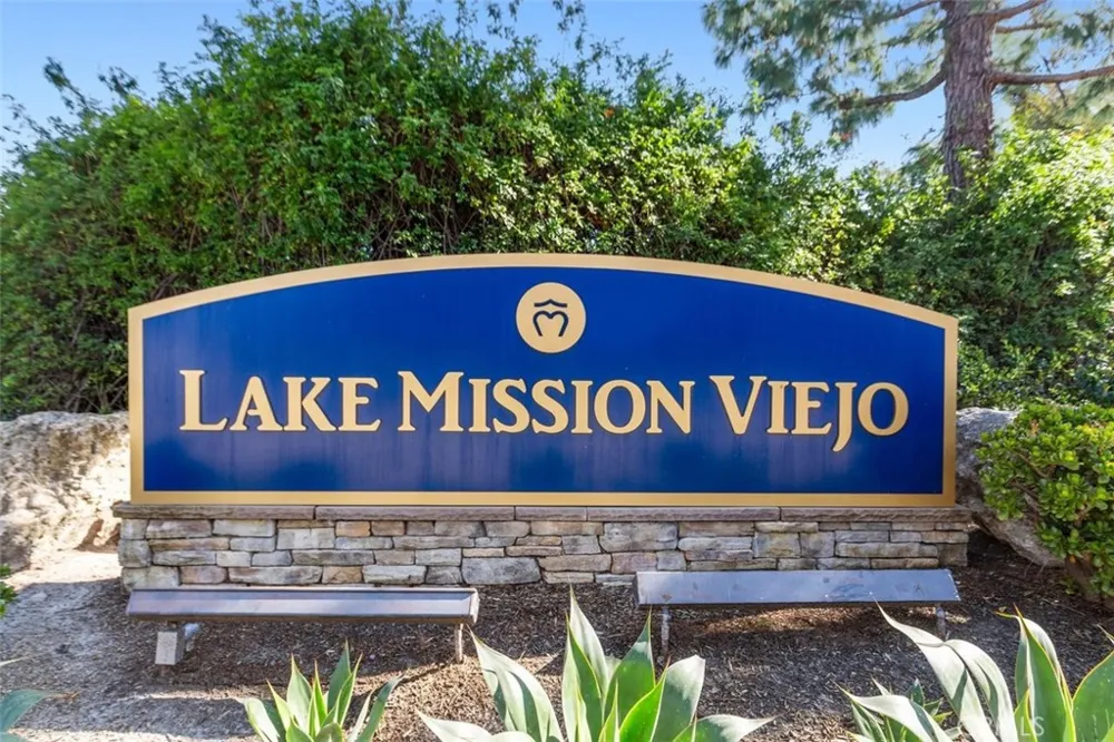 22522 Campos Mission Viejo, CA 92692