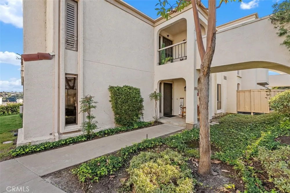 22522 Campos Mission Viejo, CA 92692